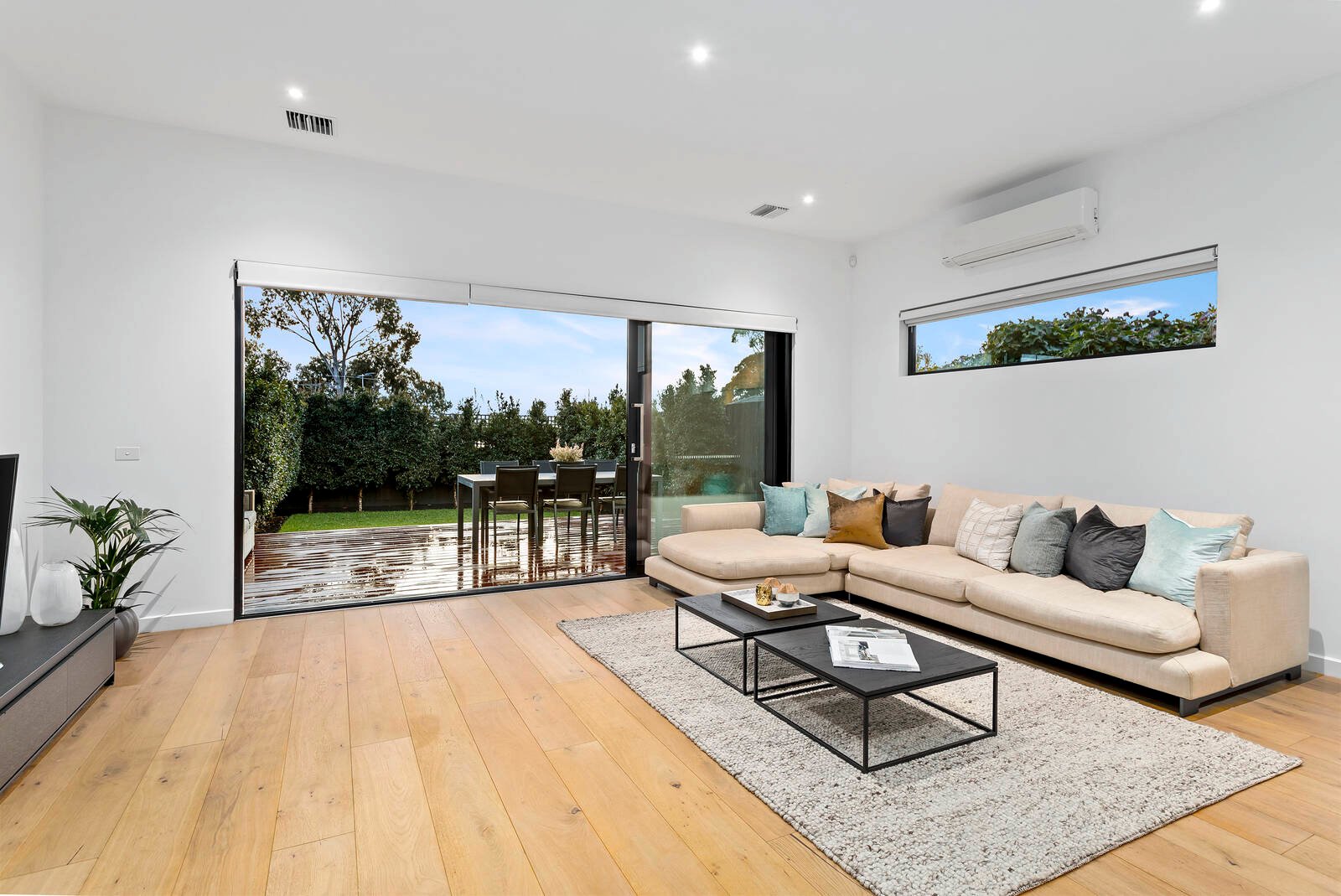 Property Gallery Thumbnail 7