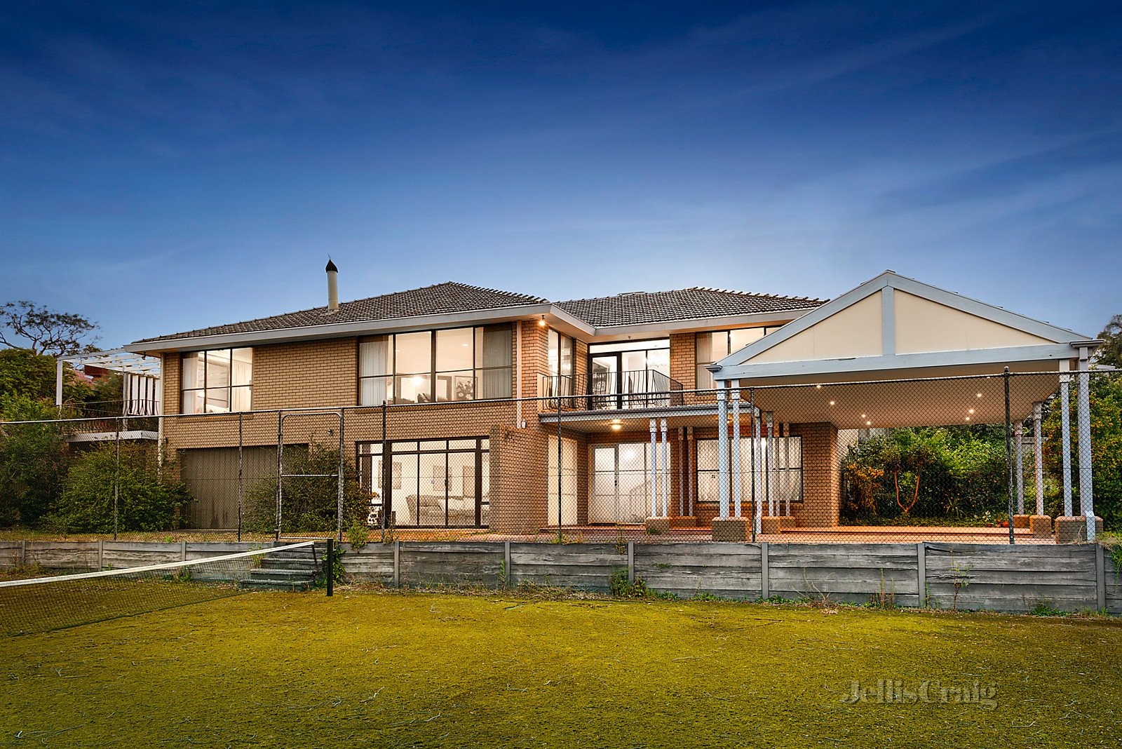 6-7 Pontford Court, Wheelers Hill image 7