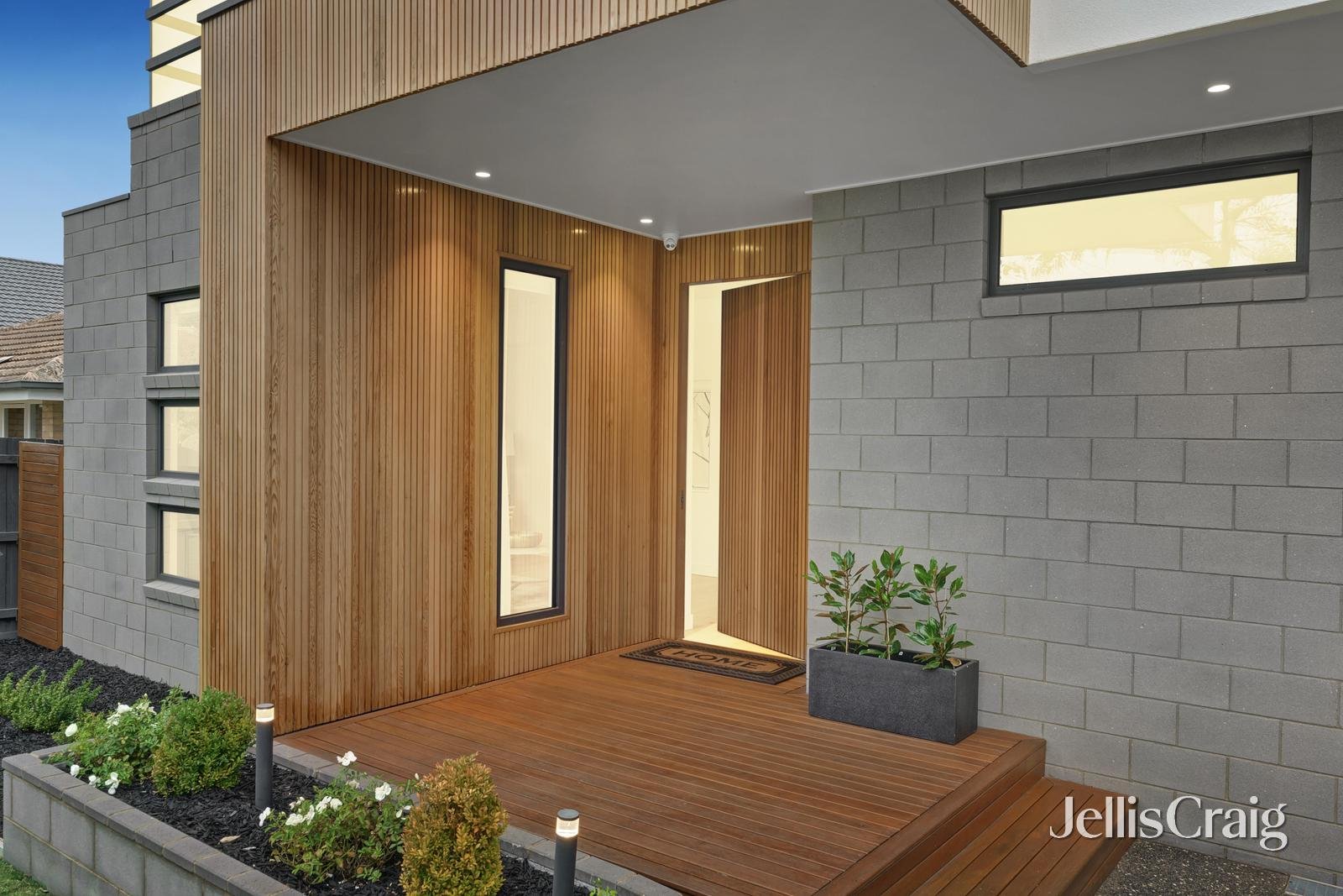 6 Abelia Street, Forest&nbsp;Hill image 2