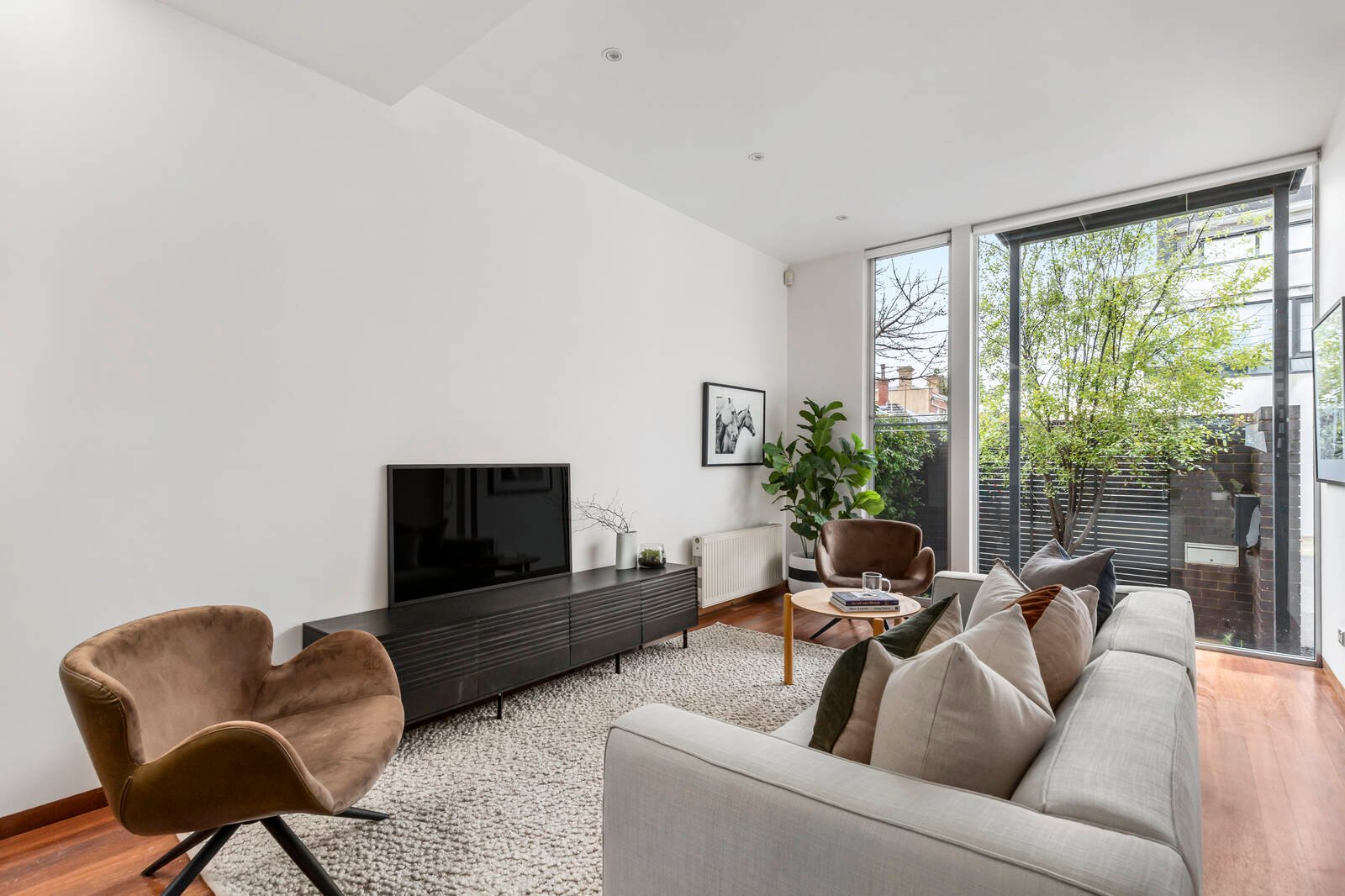 Property Gallery Thumbnail 4