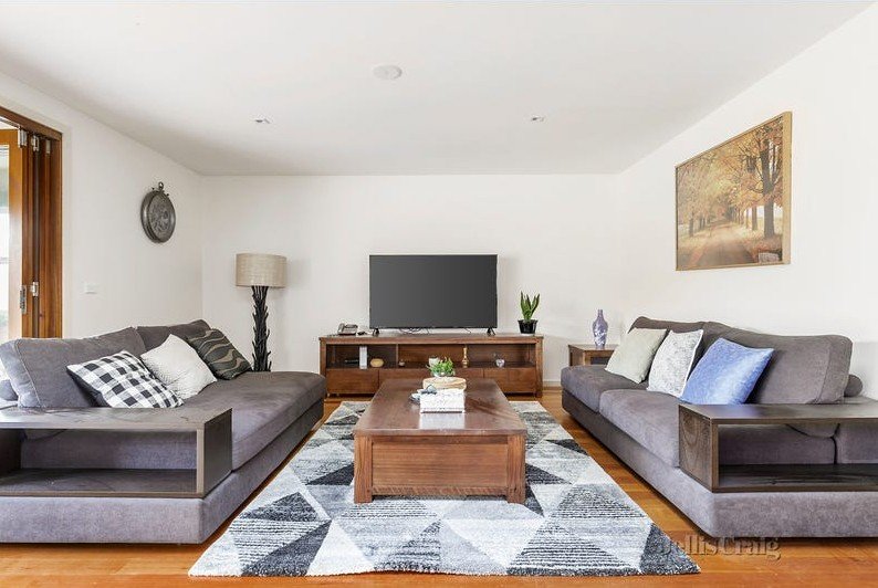 6 Adrian Street, Bentleigh East image 4