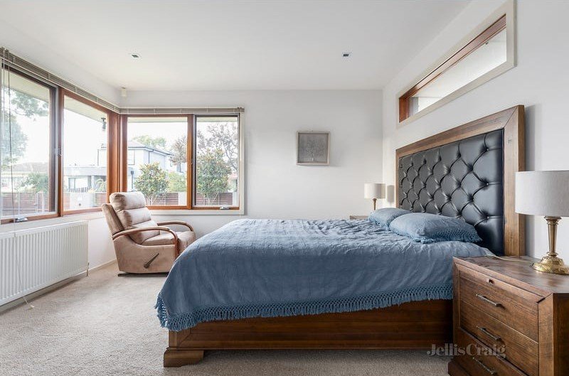 6 Adrian Street, Bentleigh East image 5