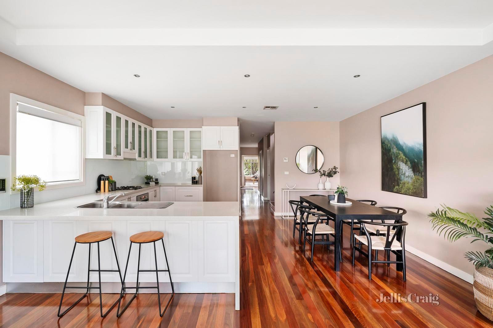 6 Angus Avenue, Altona North image 3