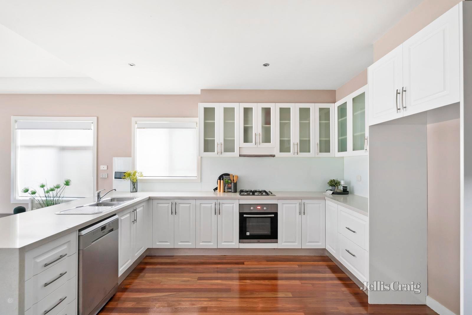 6 Angus Avenue, Altona North image 5