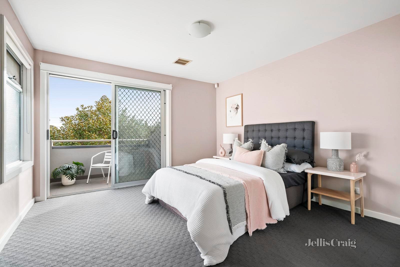 6 Angus Avenue, Altona North image 7
