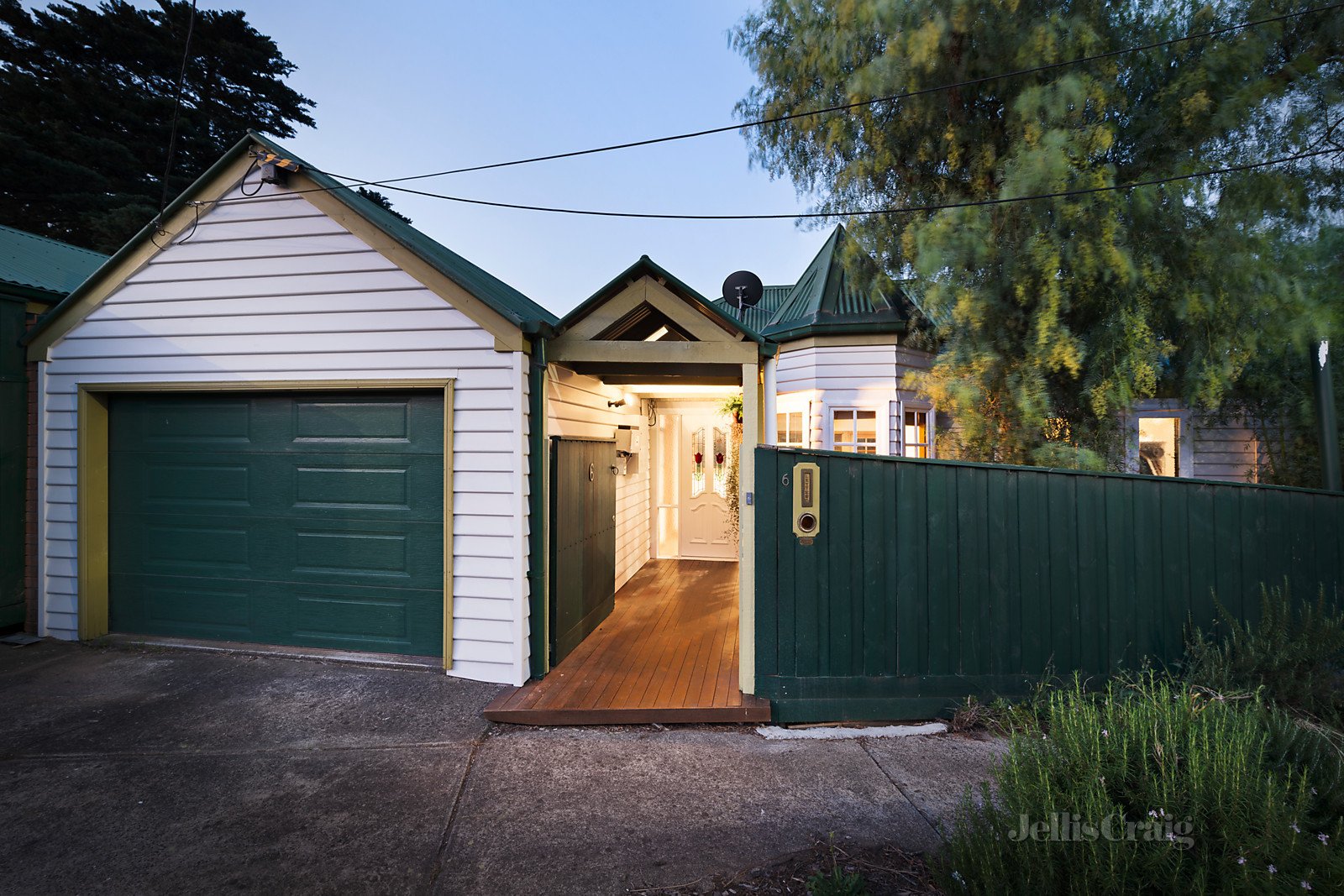 6 Arbor Street, Alphington image 2