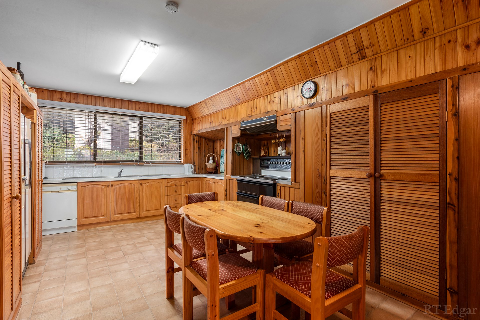 Property Gallery Thumbnail 6