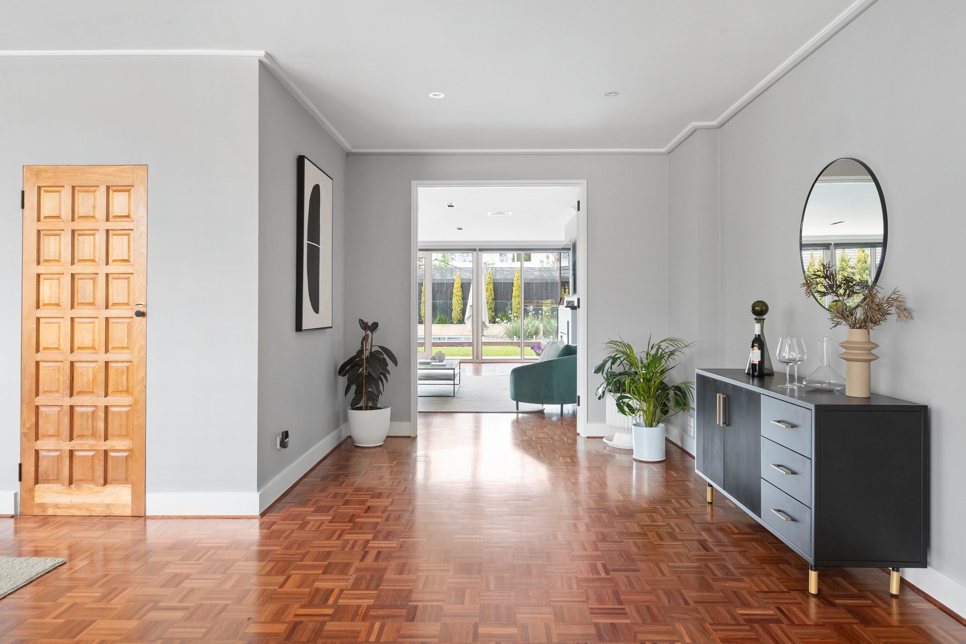 Property Gallery Thumbnail 9