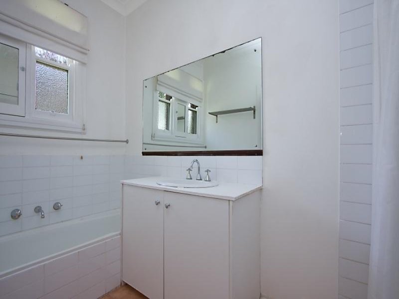 6 Arthur Street, Surrey Hills image 3