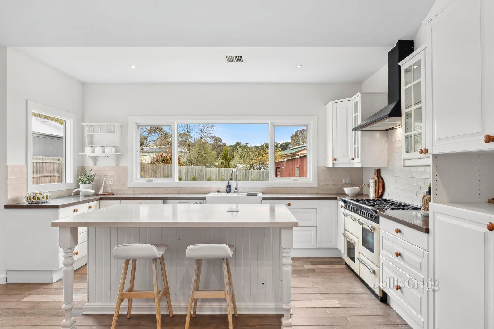 6 Ashbourne Road, Woodend image 4