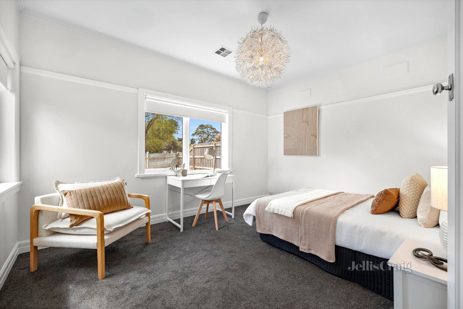 6 Ashbourne Road, Woodend image 10