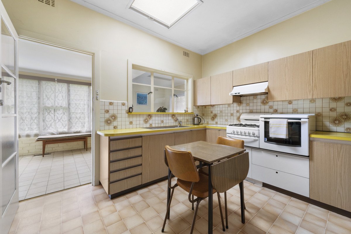 6 Ashby Court, Balwyn North image 5