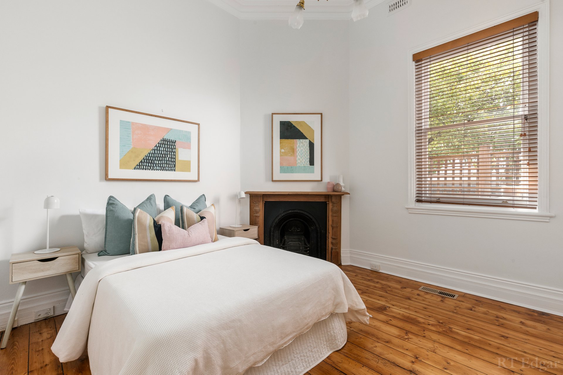 Property Gallery Thumbnail 11