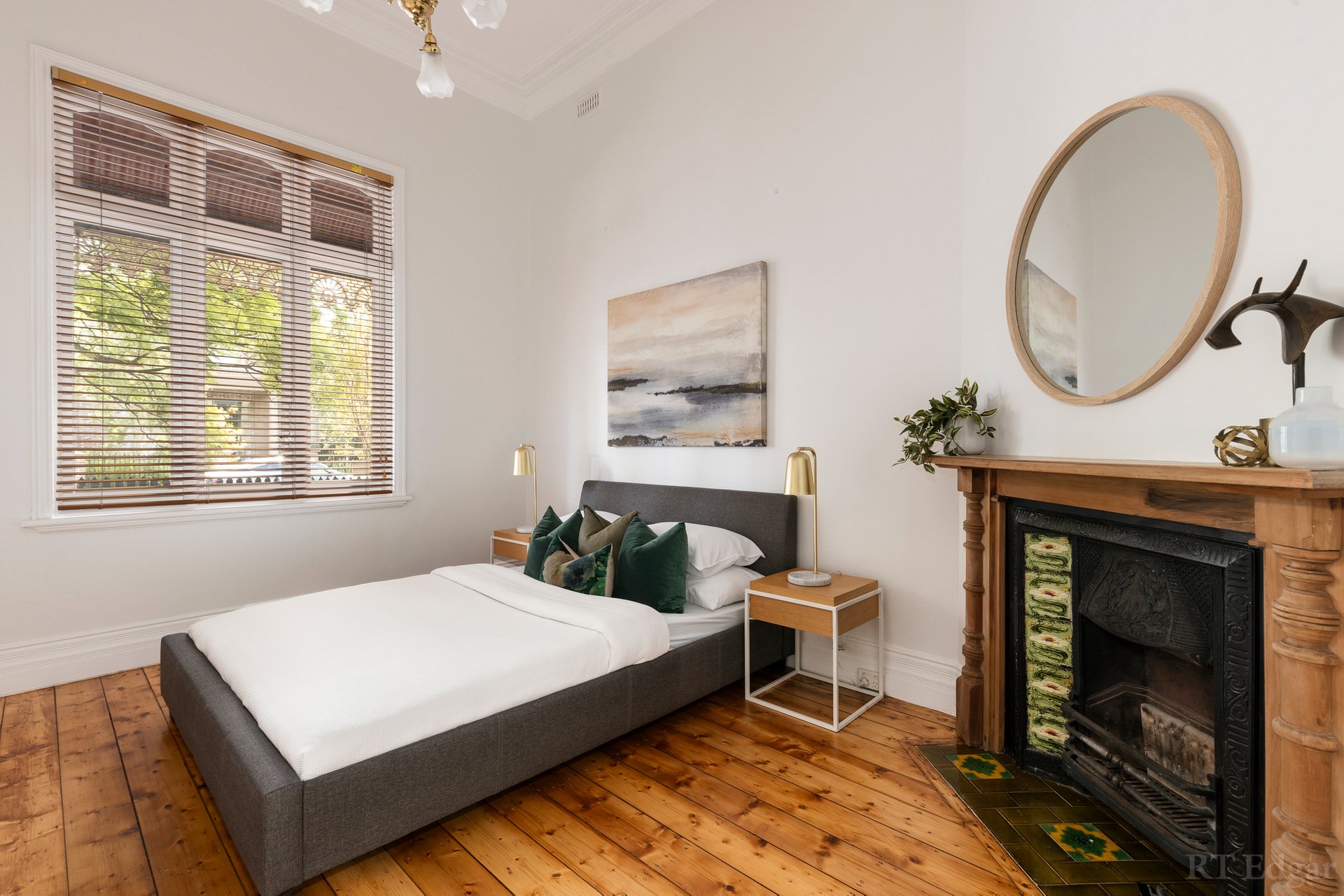 Property Gallery Thumbnail 12