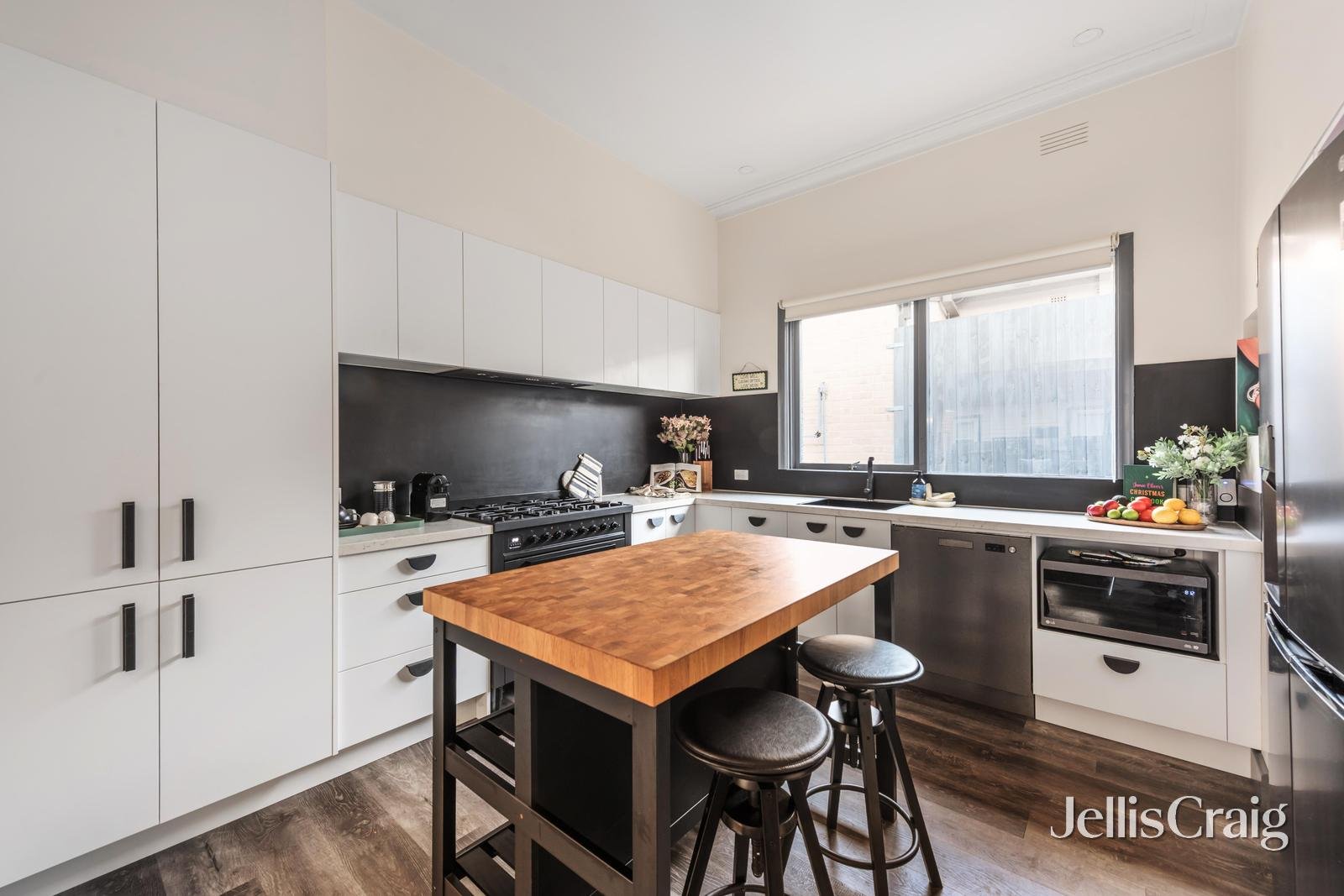 6 Austin Street, Bentleigh image 5