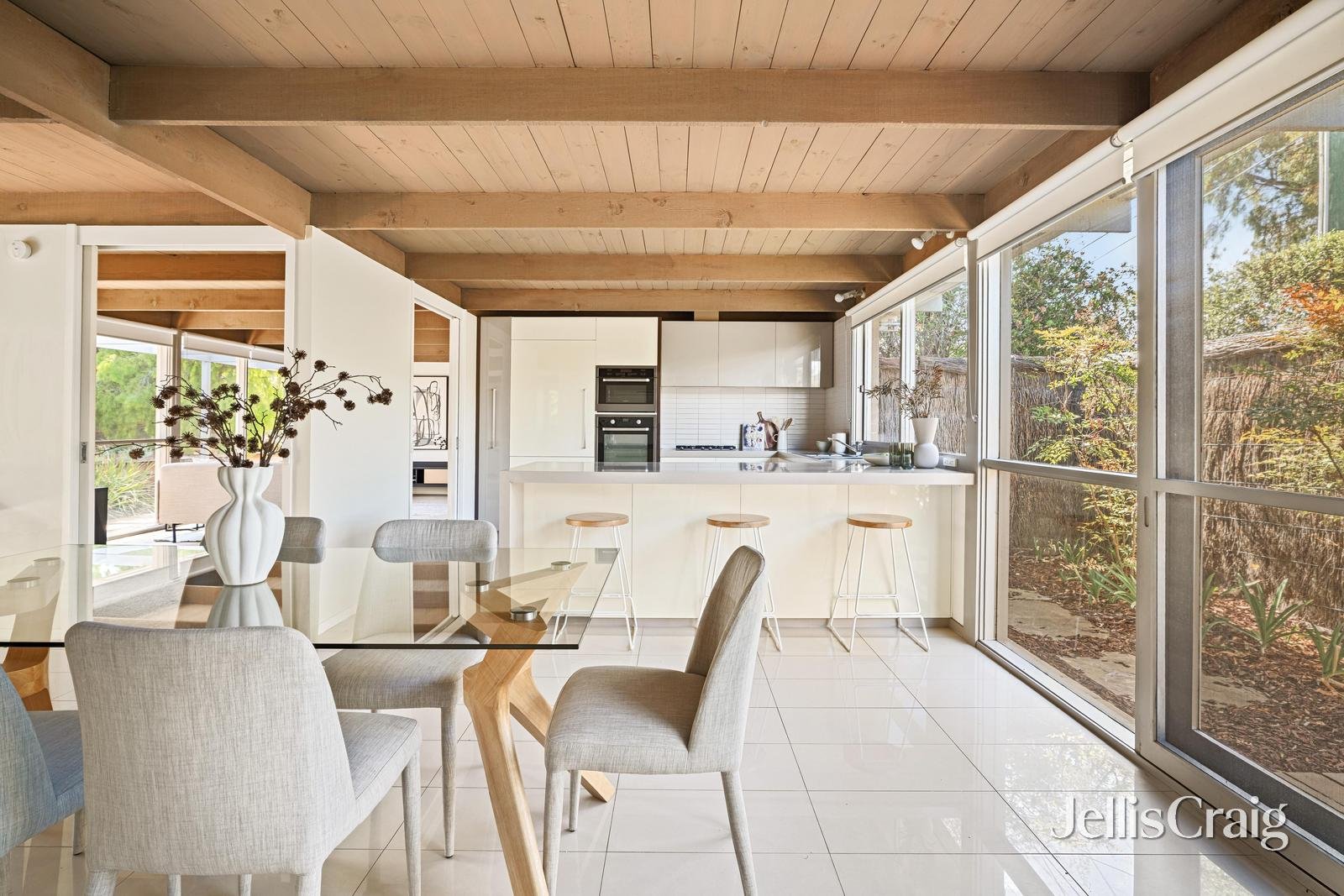 6 Avenza Street, Mentone image 3