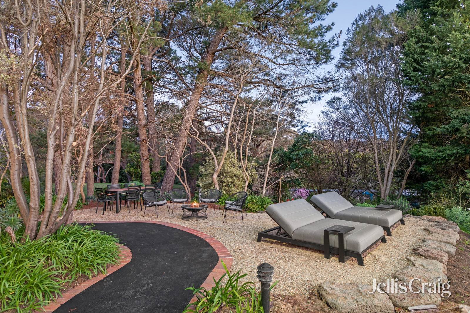 6 Aylesbury Way, Warrandyte image 21