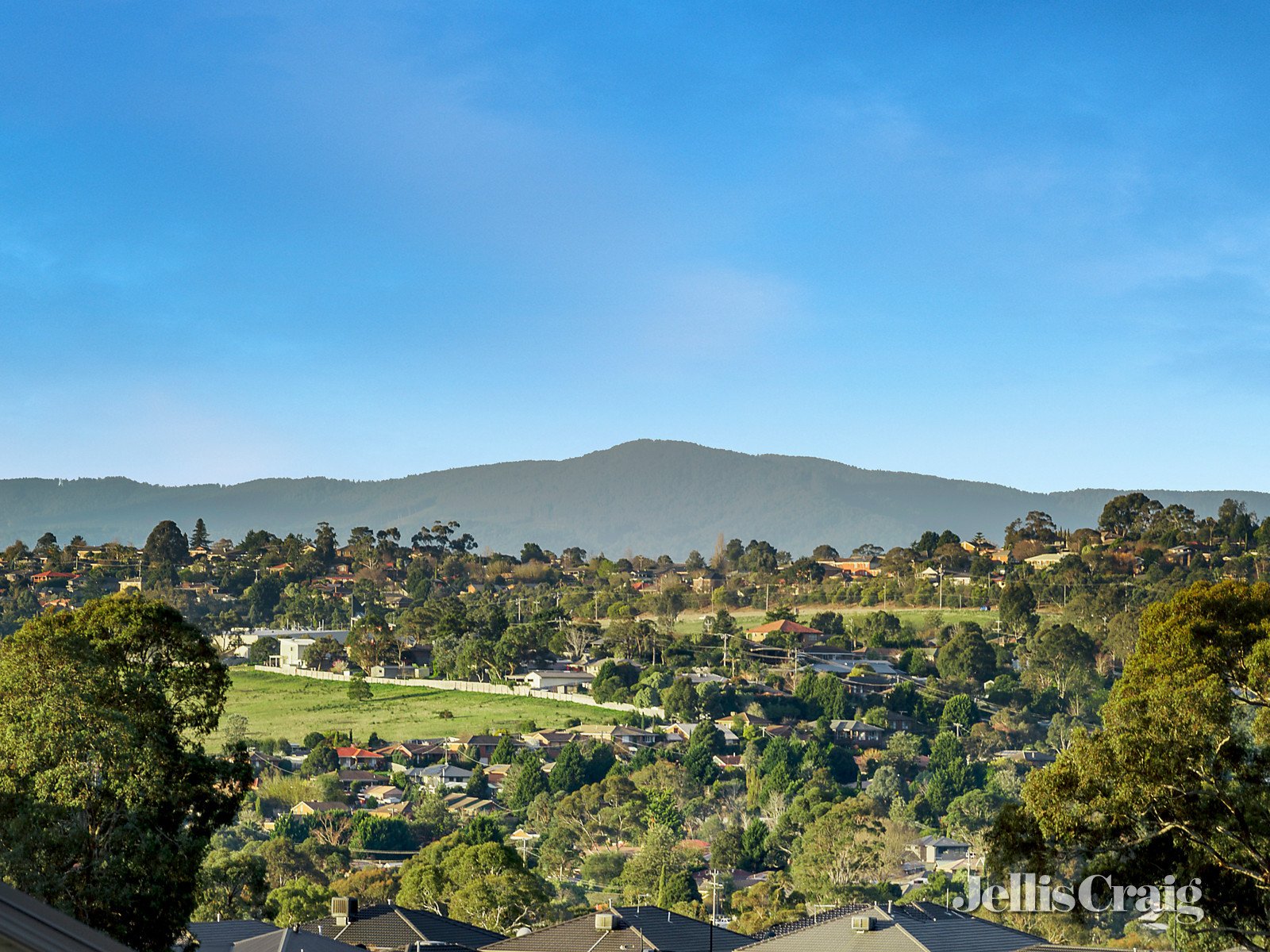 6 Baddeley Circuit, Croydon image 9