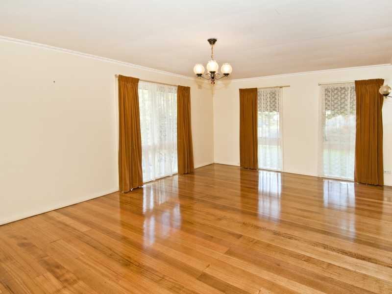 6 Bain Court, Newcomb image 3