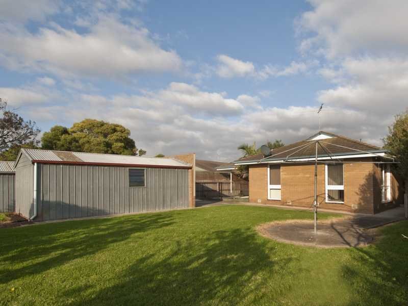 6 Bain Court, Newcomb image 6