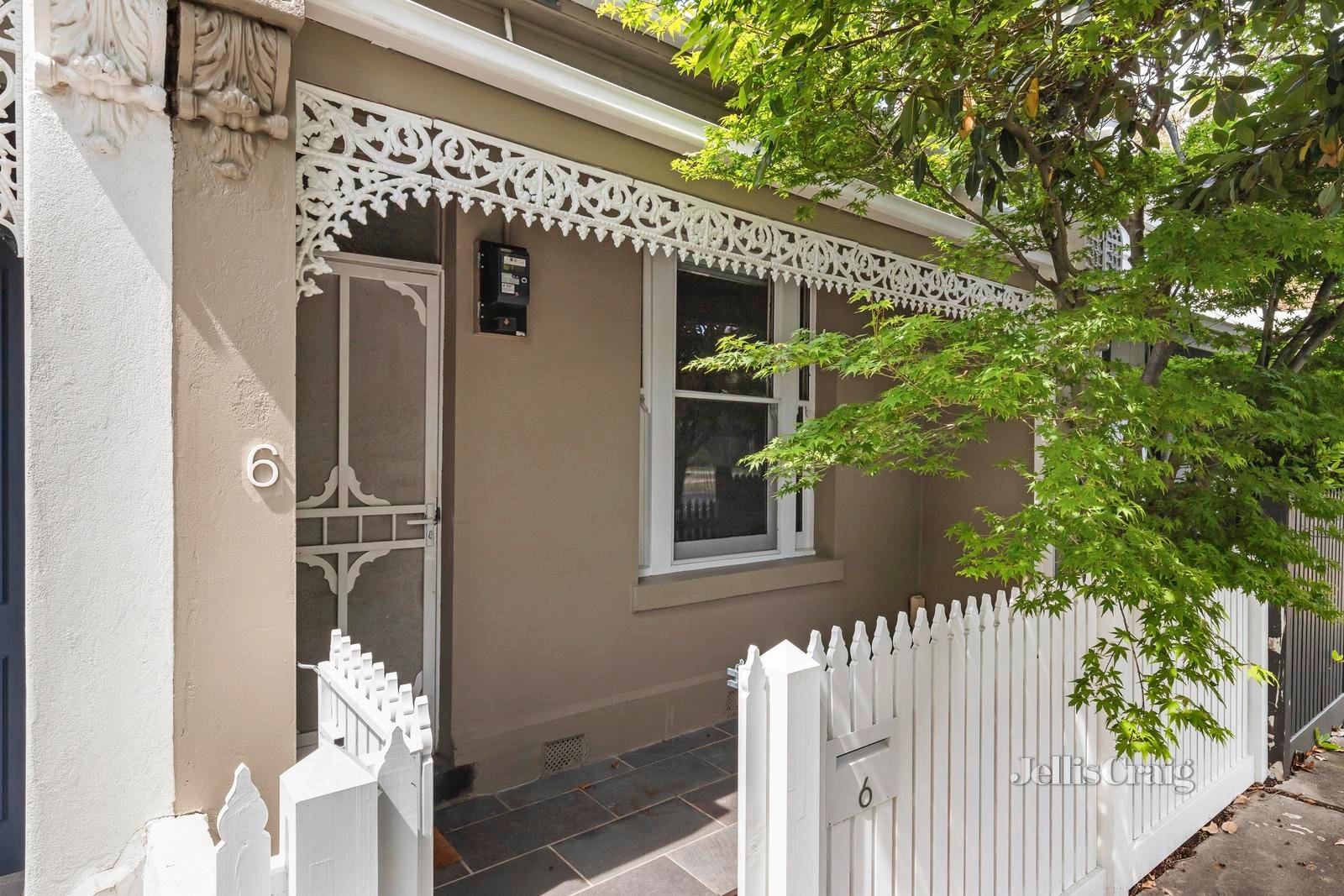 6 Barry Street, Northcote image 2