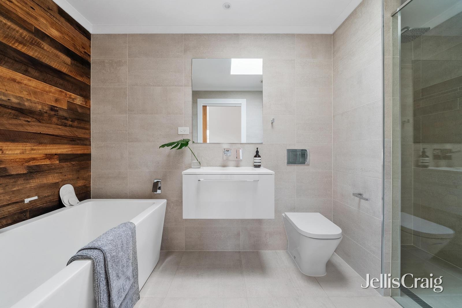 6 Bates Drive, Williamstown image 14