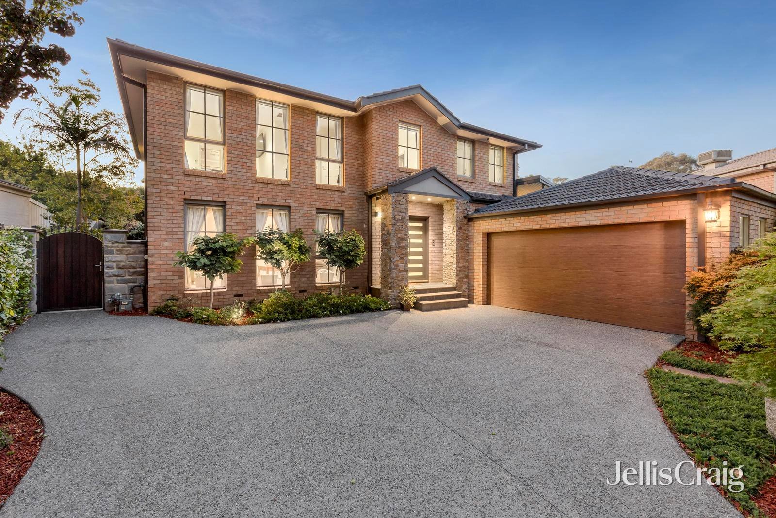 6 Bayles Court, Donvale image 2