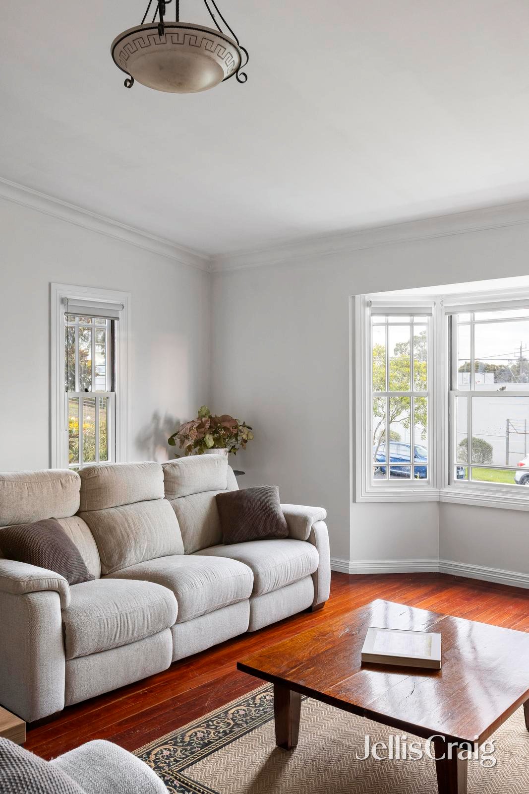 6 Beaconsfield Road, Briar&nbsp;Hill image 3