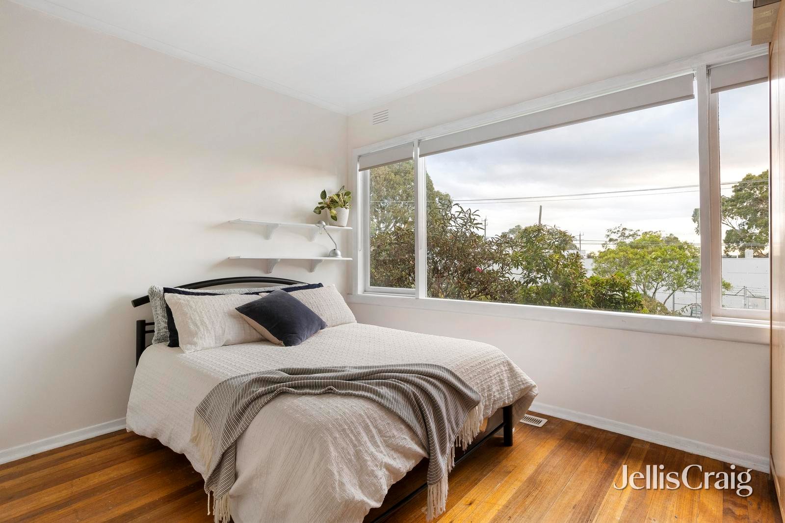 6 Beaconsfield Road, Briar&nbsp;Hill image 12