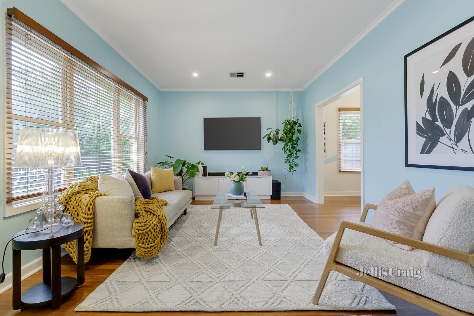 6 Beddoe Avenue, Bentleigh East image 3