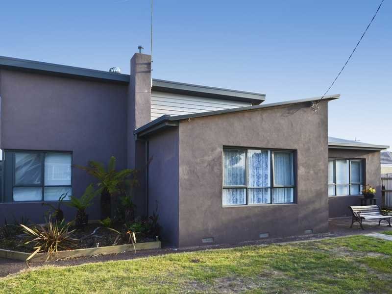 6 Bennett Court, Leopold image 2