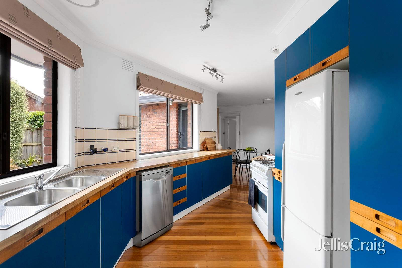 6 Berry Court, Mill&nbsp;Park image 5