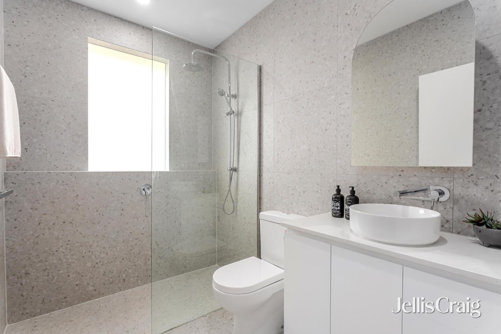 6 Birdie Street, Mount Waverley image 7