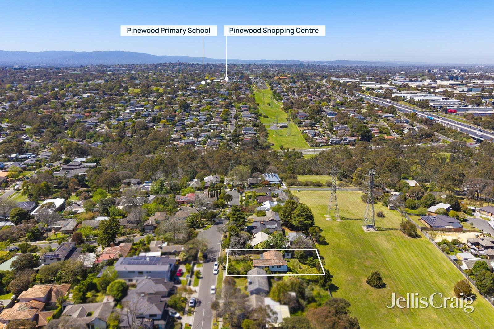 6 Birdie Street, Mount Waverley image 8
