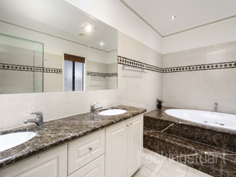 6 Birdwood Street, Balwyn image 8