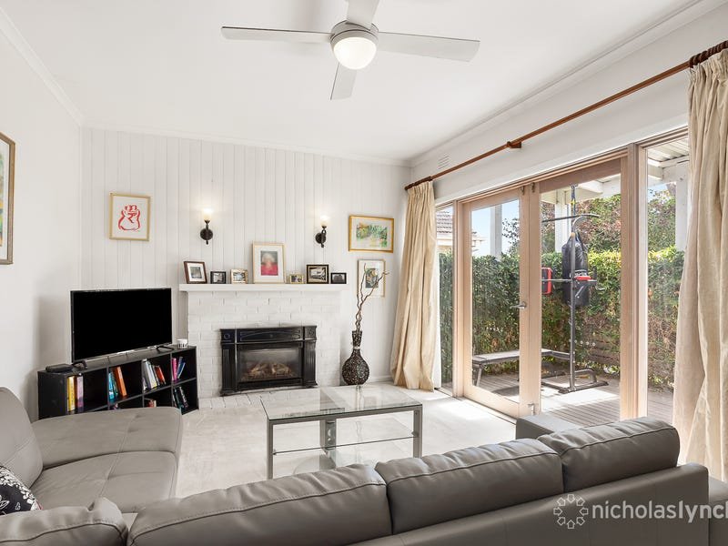 Property Gallery Thumbnail 3