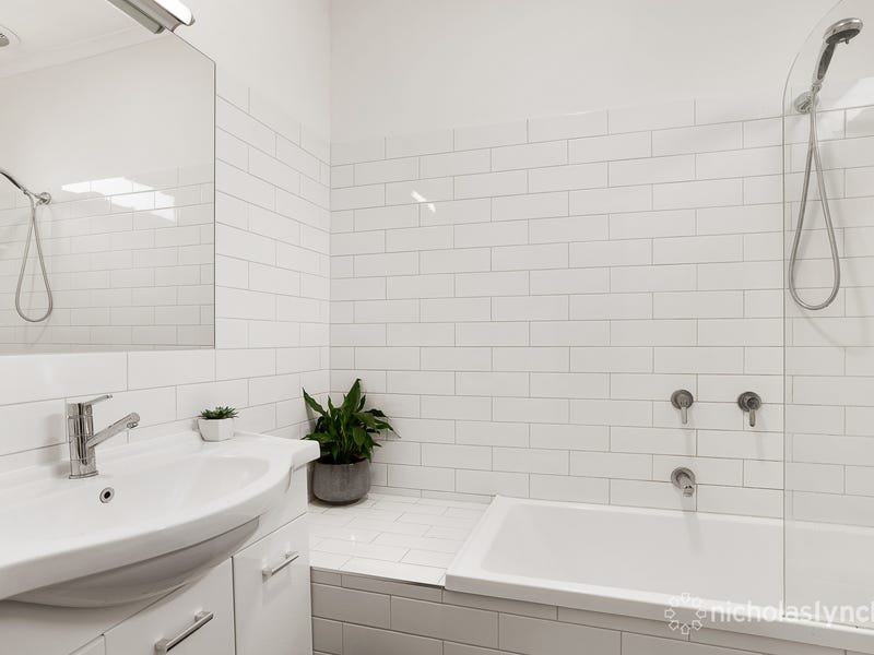 Property Gallery Thumbnail 5
