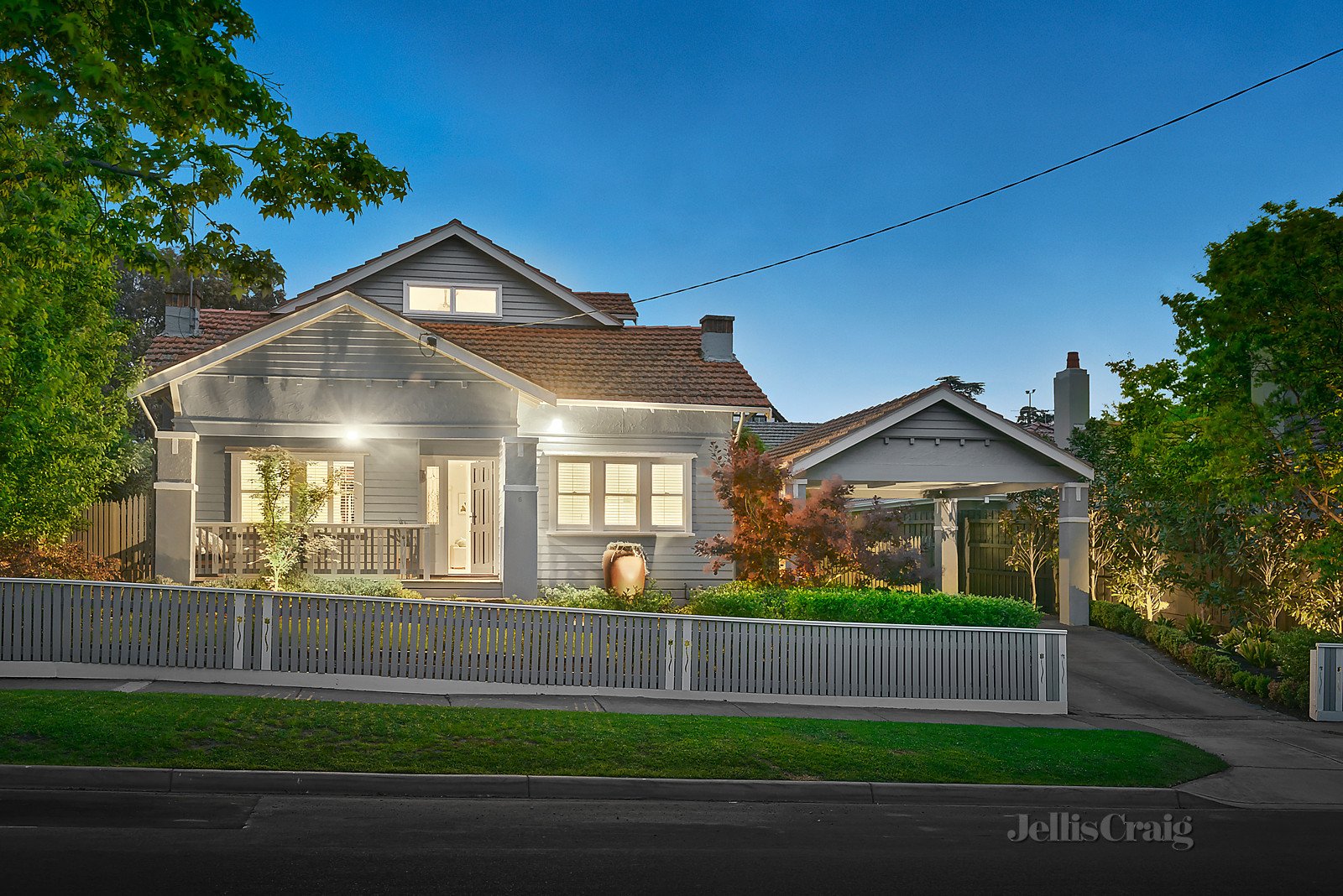 6 Bonnyview Street, Glen Iris image 1