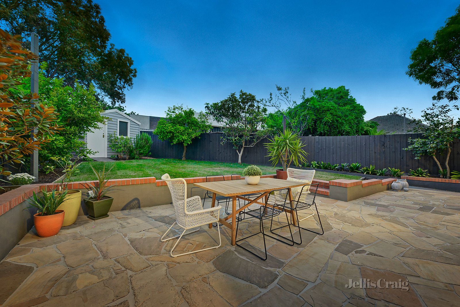 6 Bonnyview Street, Glen Iris image 2