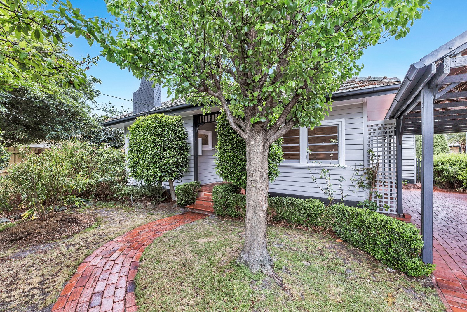 6 Bourke Street Mentone