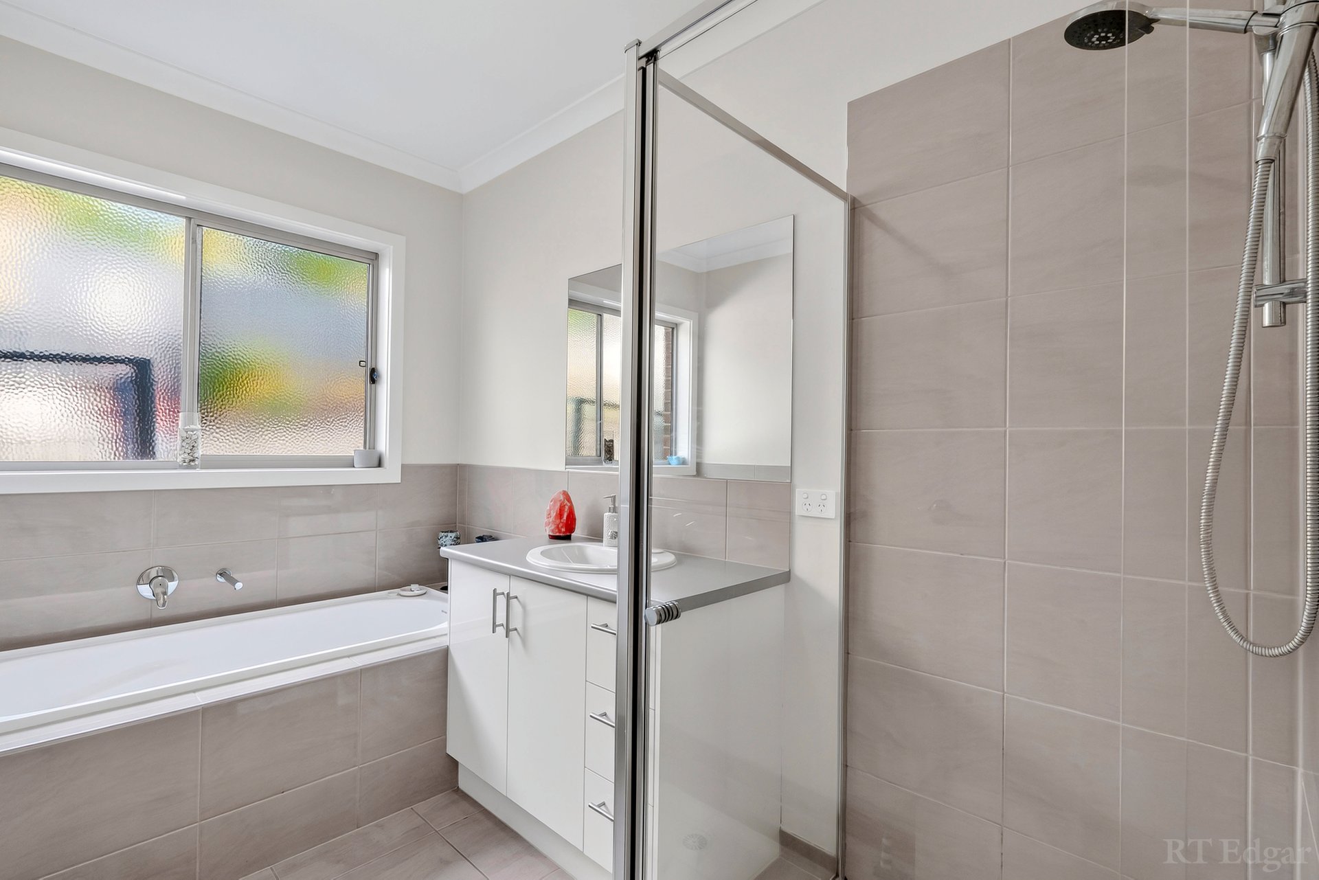 Property Gallery Thumbnail 8