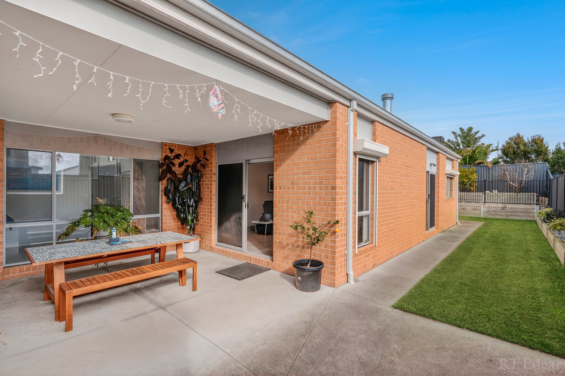 Property Gallery Thumbnail 11