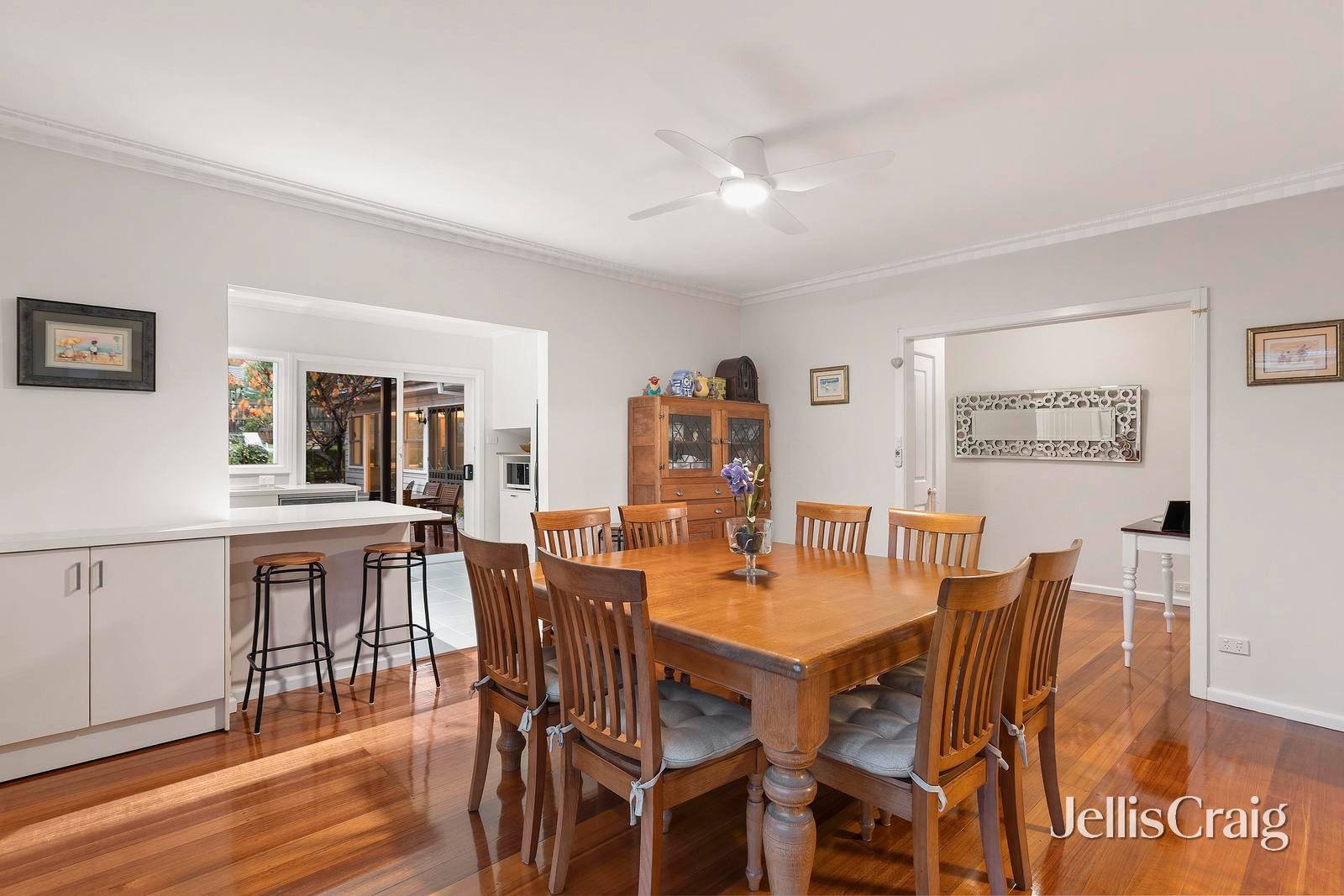 6 Boyana Crescent, Croydon image 4