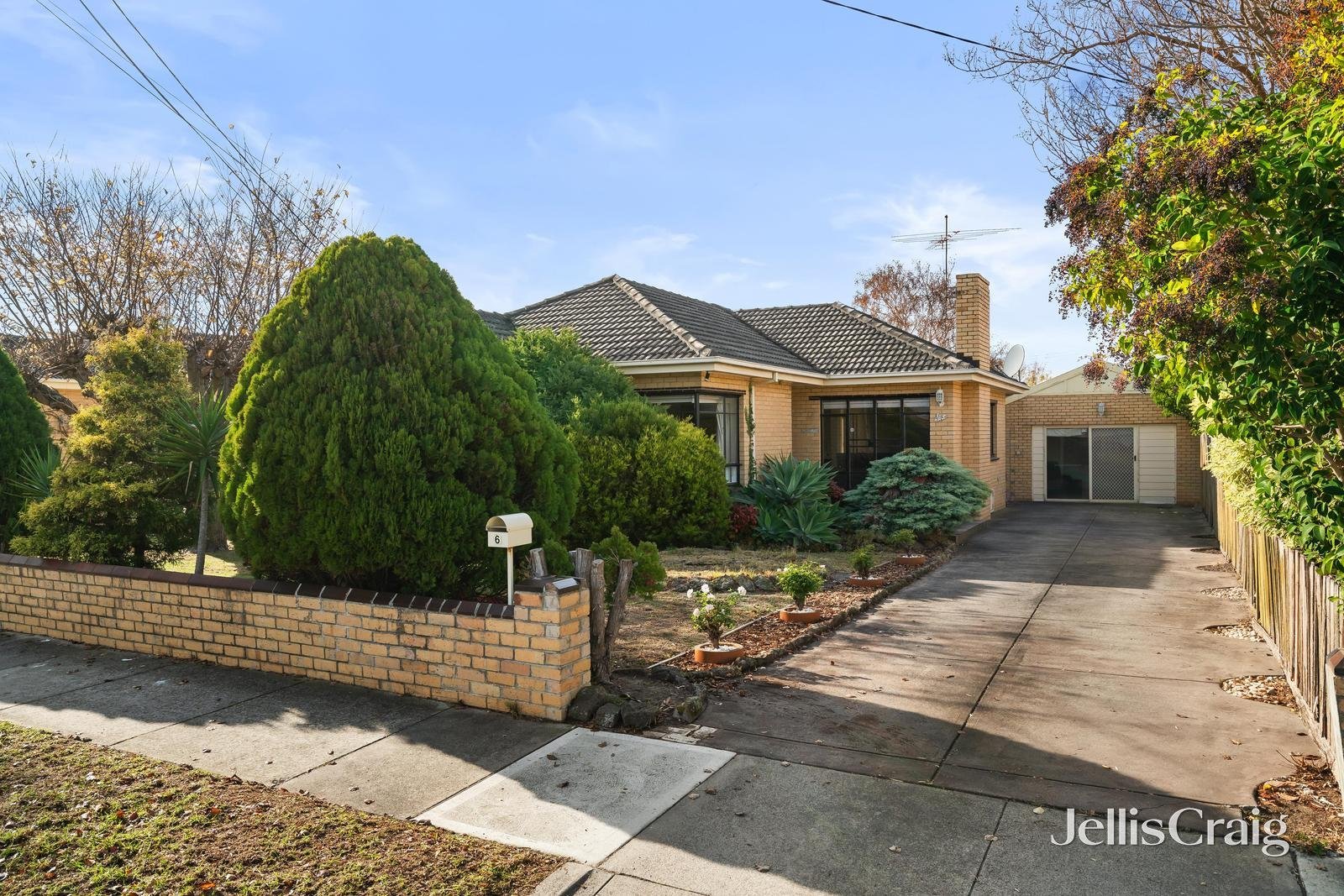 6 Bray Court, Bentleigh East image 7