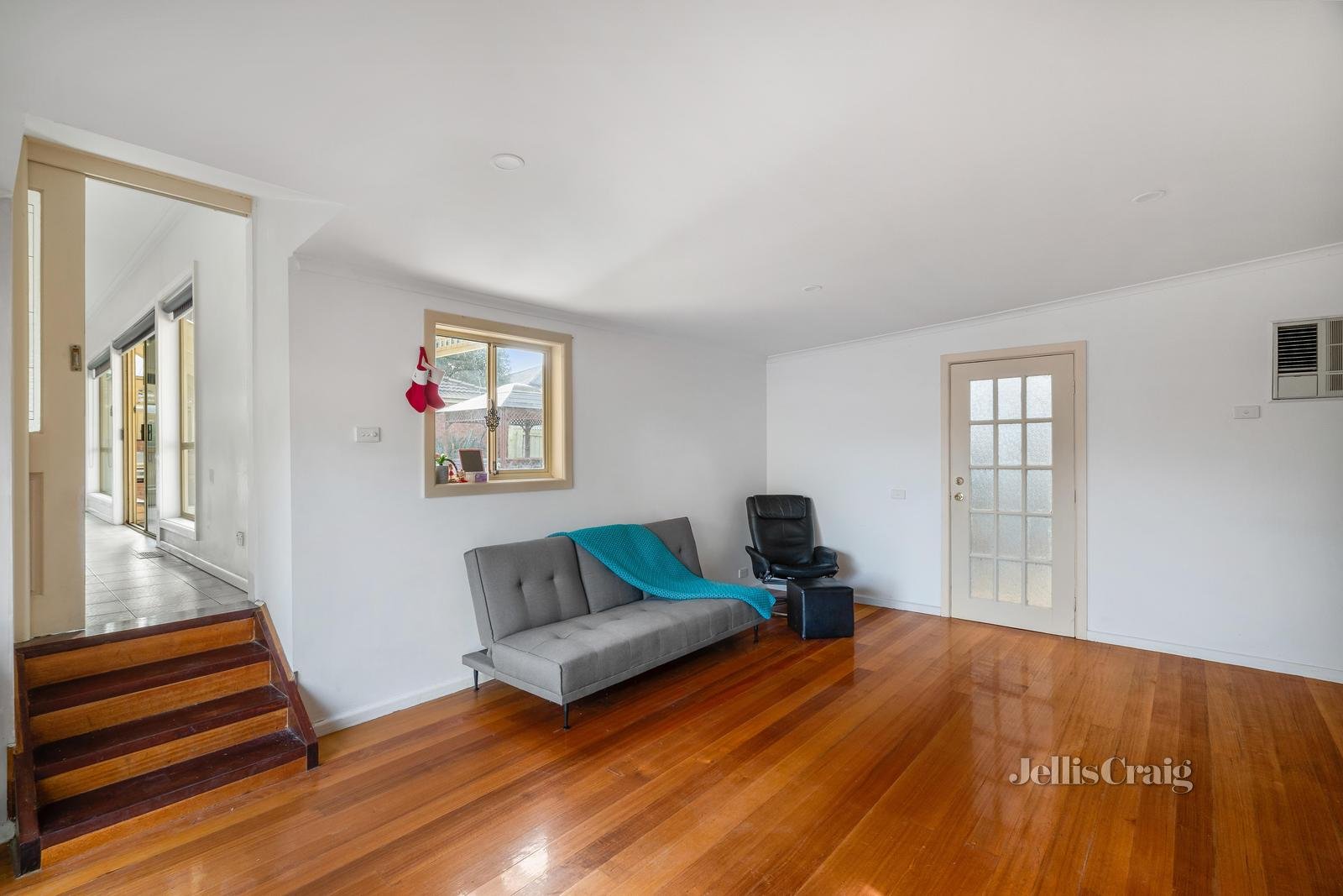 6 Bray Court, Bentleigh East image 5