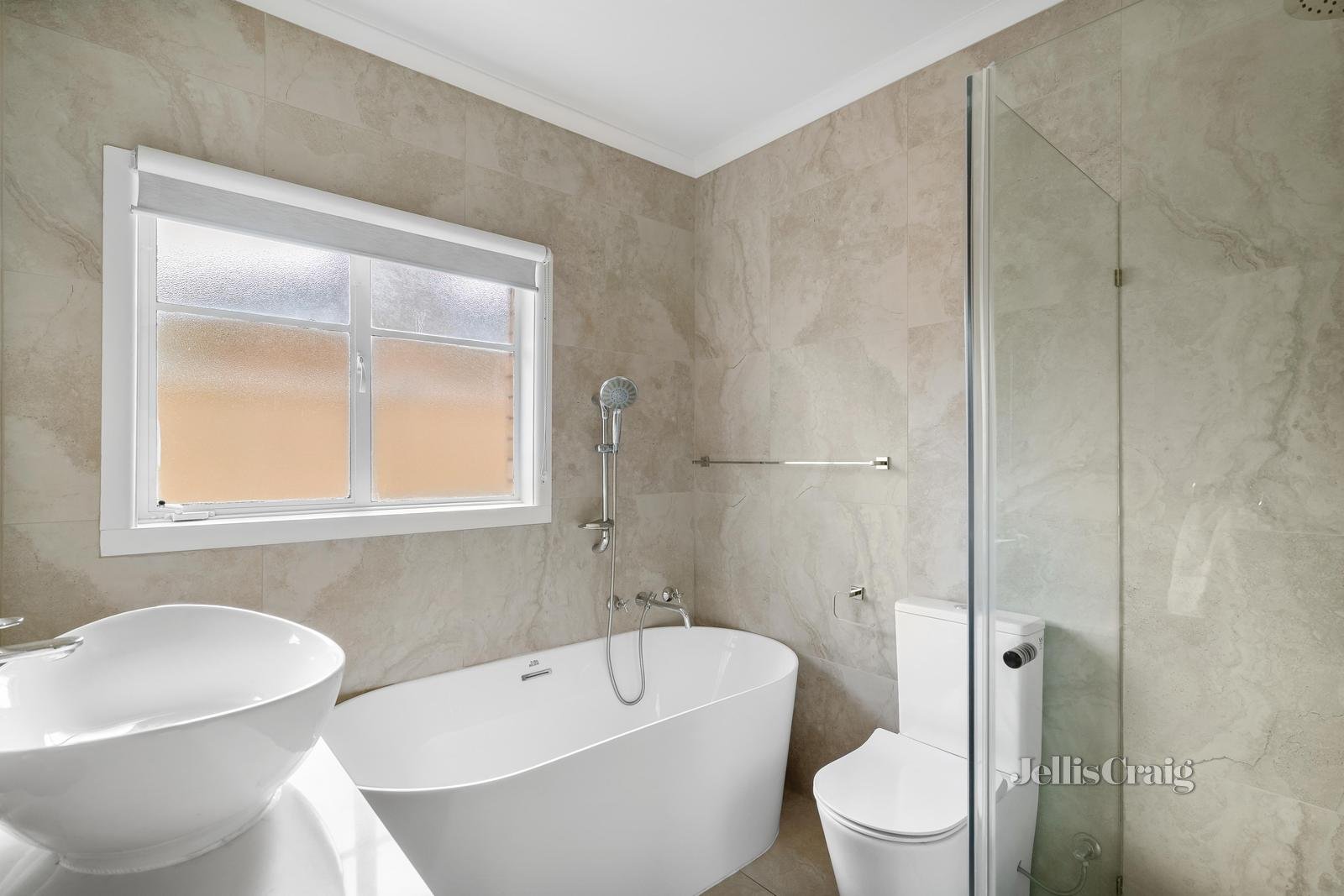 6 Bray Court, Bentleigh East image 9