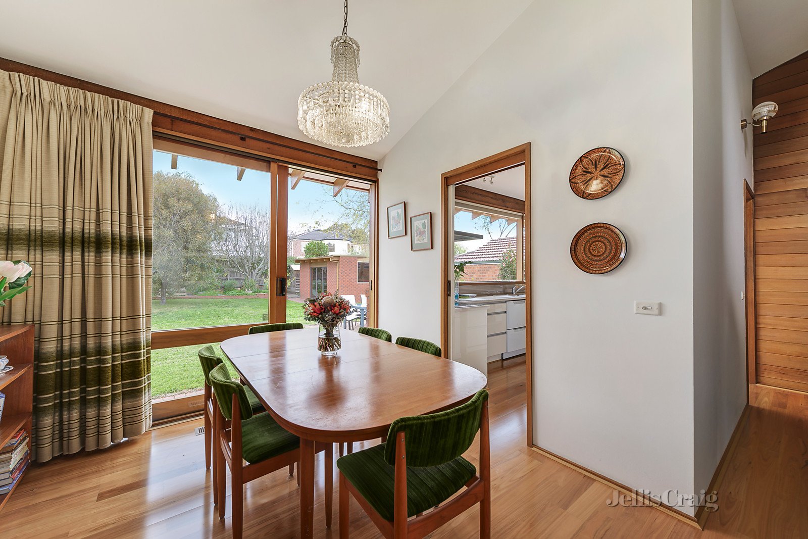 6 Britten Street, Glen Iris image 3