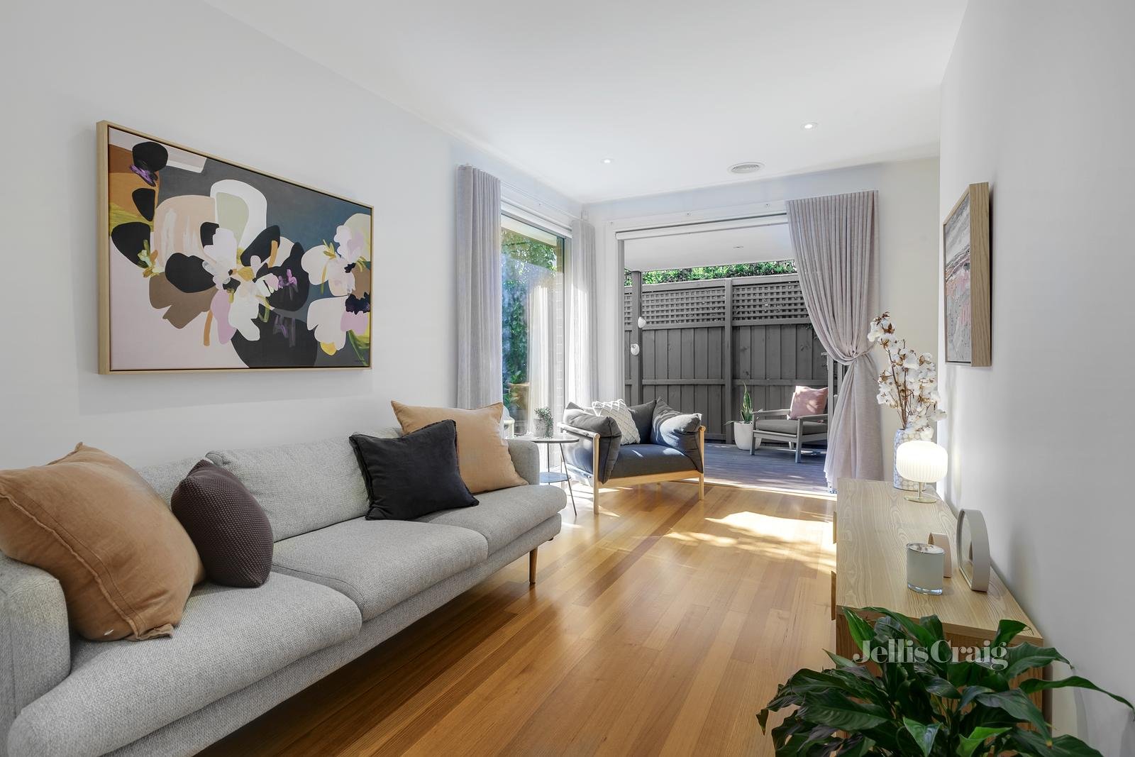 6 Broadbridge Place, Malvern East image 2
