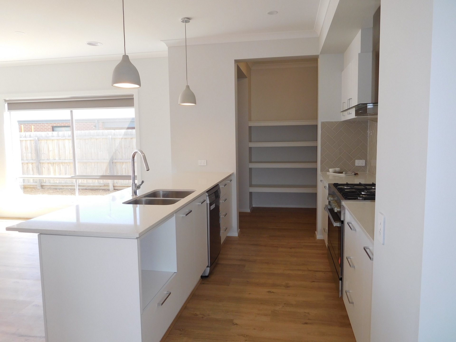 Property Gallery Thumbnail 3