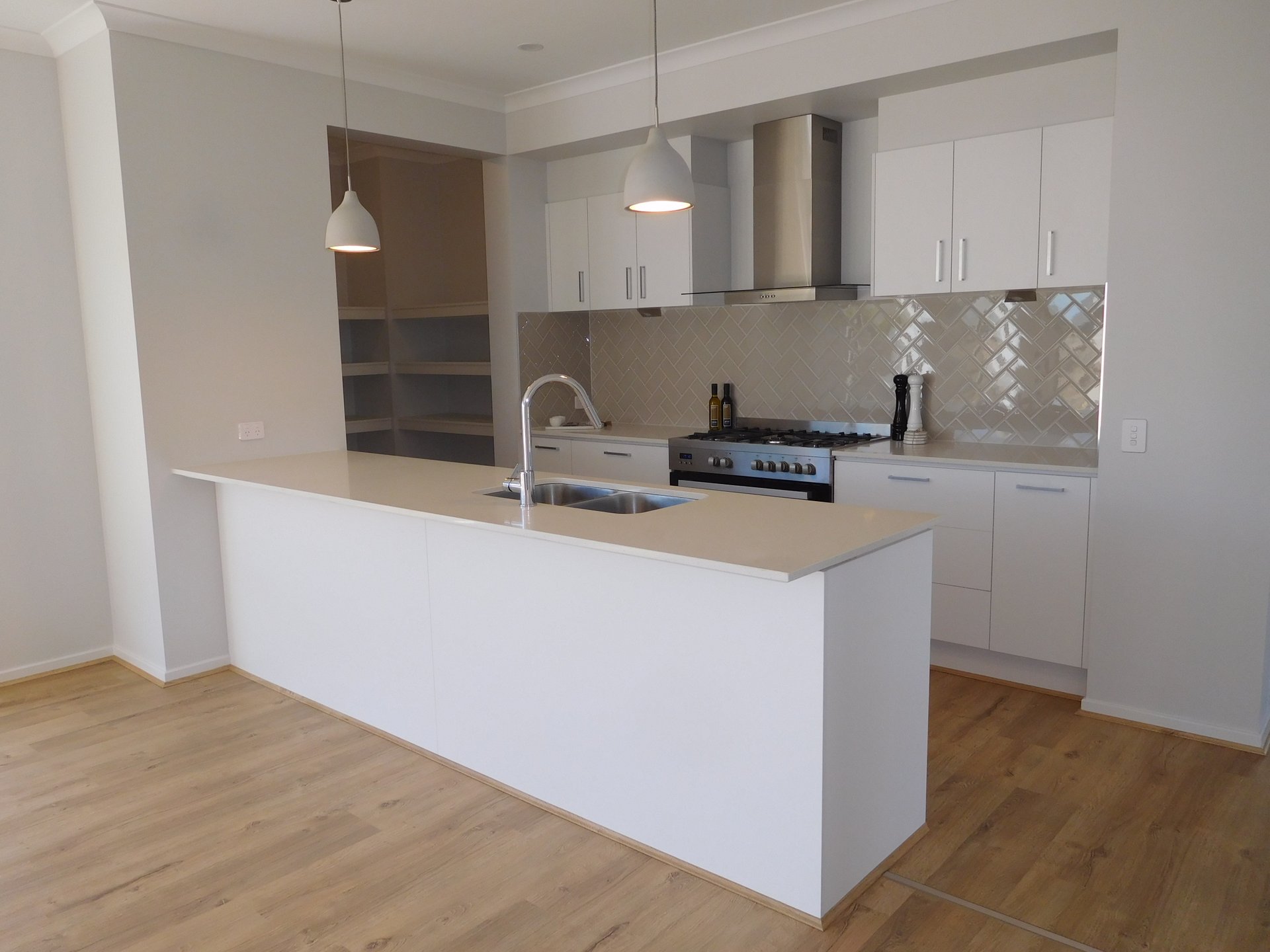 Property Gallery Thumbnail 2